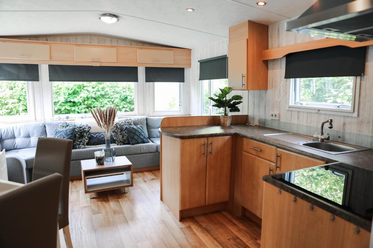 Chalet Op 5* Camping De Paardekreek Kortgene Exteriér fotografie