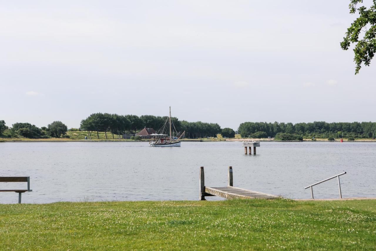Chalet Op 5* Camping De Paardekreek Kortgene Exteriér fotografie