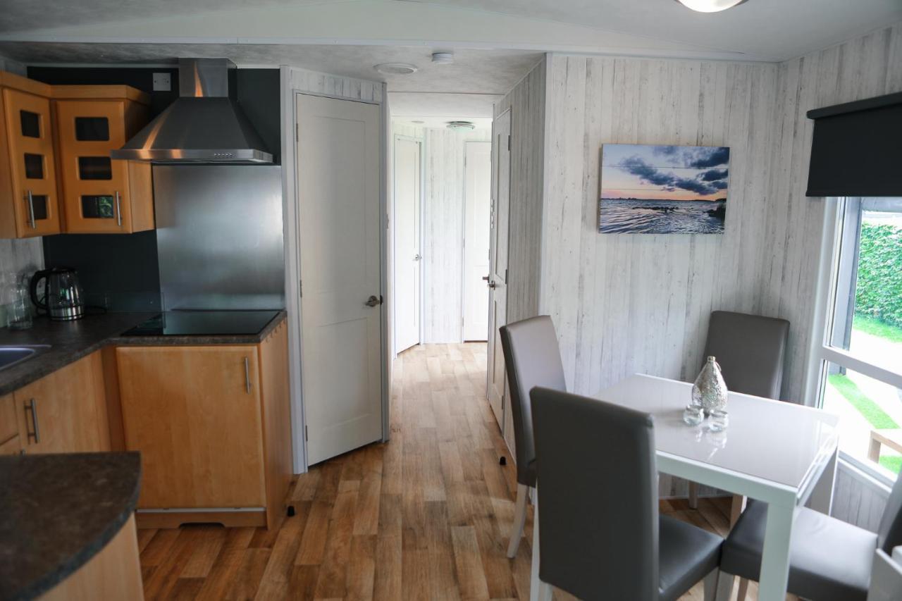 Chalet Op 5* Camping De Paardekreek Kortgene Exteriér fotografie